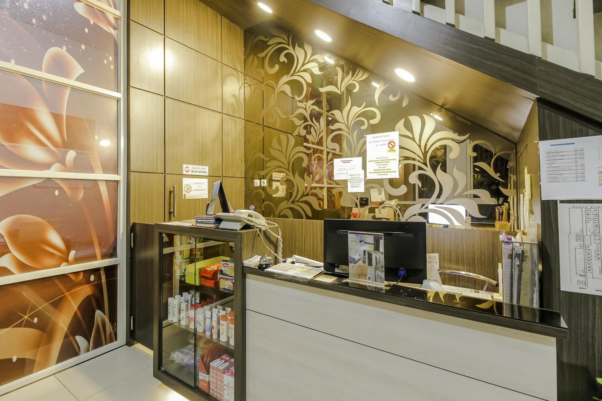 Reddoorz Near Samarinda Central Plaza المظهر الخارجي الصورة